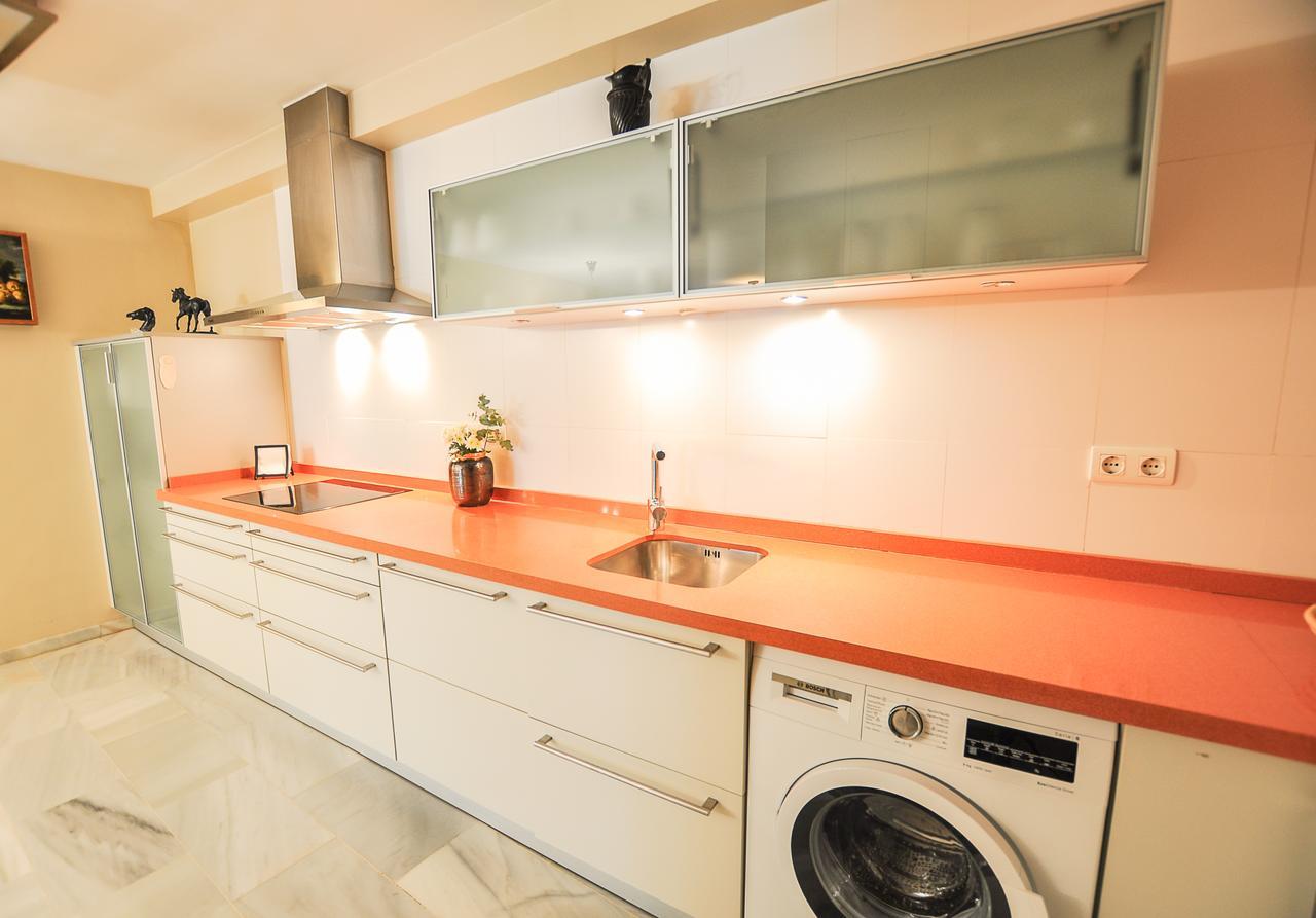 Acogedor Apartamento Junto A Calle Larios By Renthas Apartment มาลากา ภายนอก รูปภาพ
